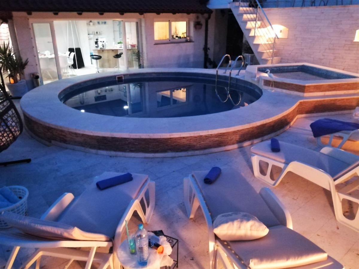 Apartments Rustika Toscana Водице Екстер'єр фото